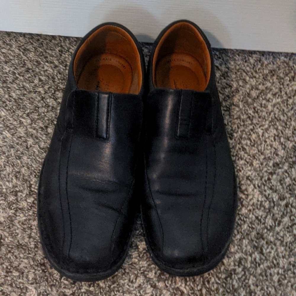Clarks Escalade.